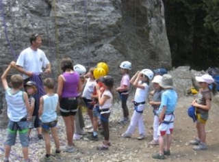  Grupo de escalada infantil 